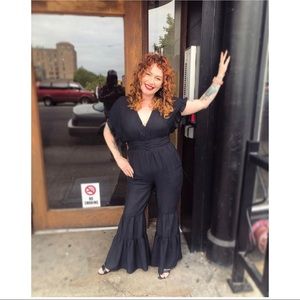 Bell bottom jumpsuit 💕❤️